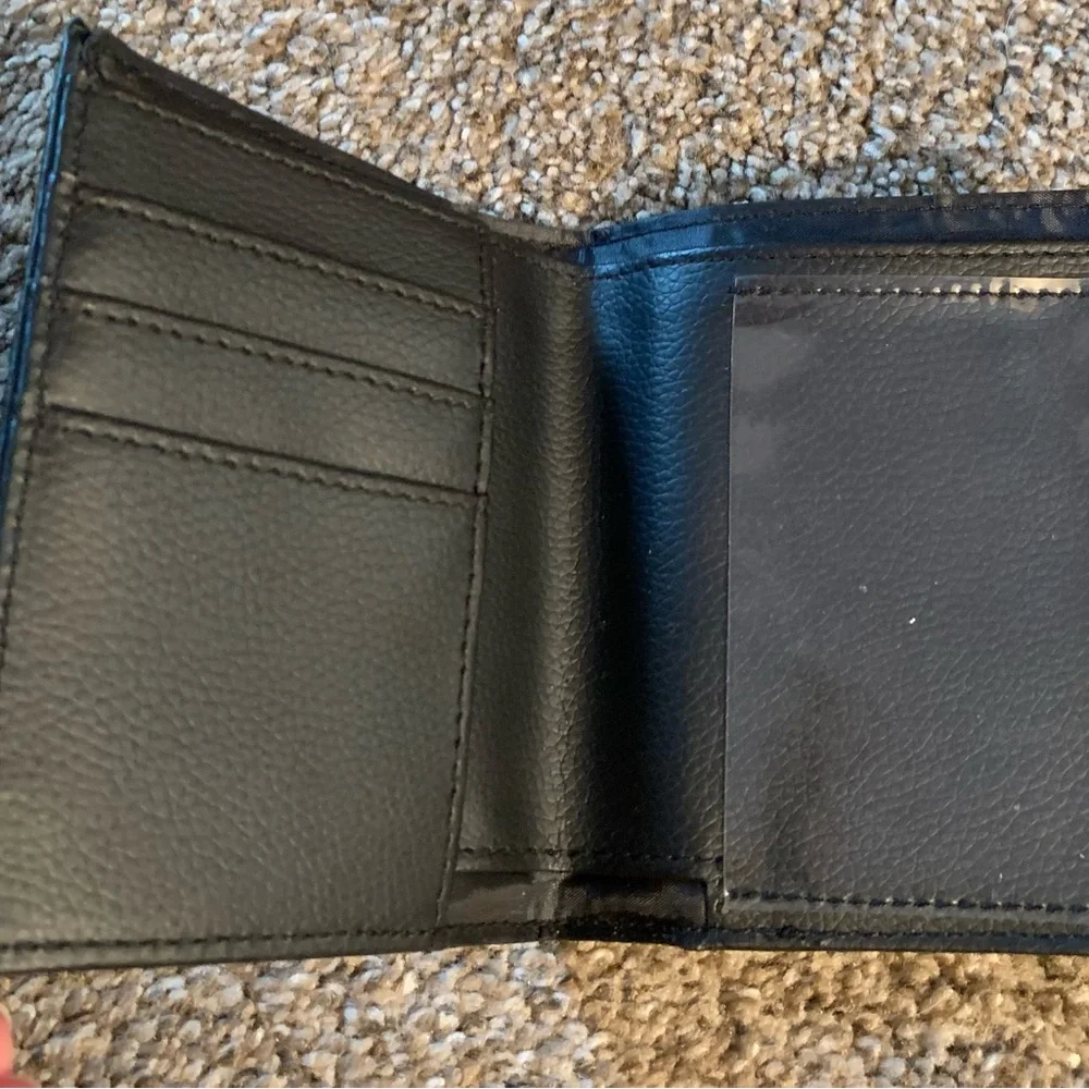 NEW Pittsburgh Pirates Wallet